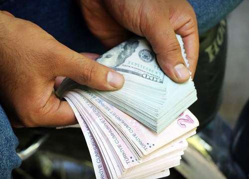قیمت دلار و دیگر ارزهای پرمتقاضی امروز سه شنبه 11 مهرماه