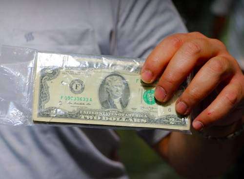 نرخ دلار امروز در بازار تهران تا 4360 تومان نیز افزایش یافت!