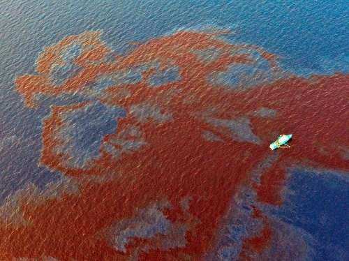 غرق شدن نفتکش سانچی، لکه نفتی 10 مایلی ایجاد کرد