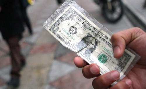 قیمت دلار و دیگر ارزهای پرمتقاضی امروز دوشنبه 9 بهمن 96