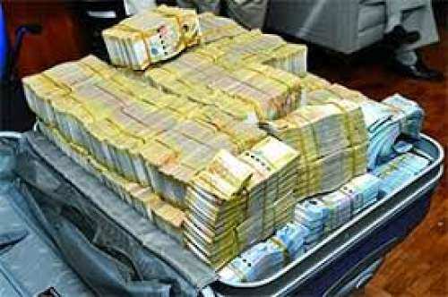 آمریکا و سوییس مهد پولشویی، فرار مالیاتی و فساد مالی