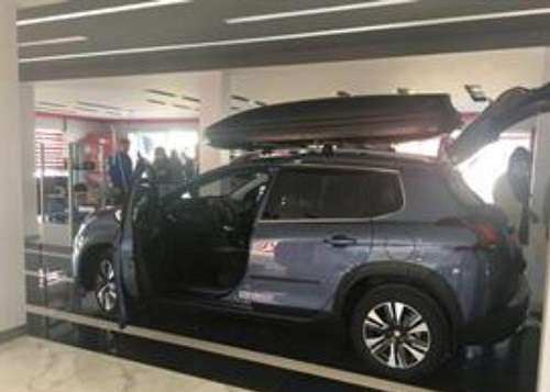 توليدخودرو سفارشی پژو 2008 با نصب قطعات آپشن