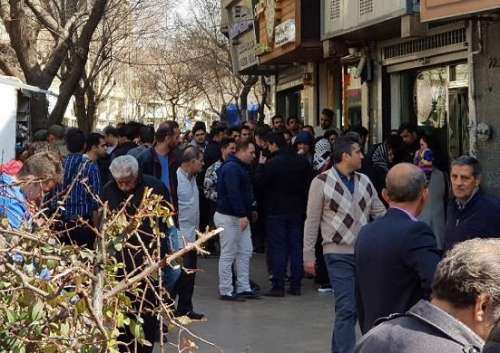 حراج ذخایر ارزی کشور در صفهای طویل سفتهبازی