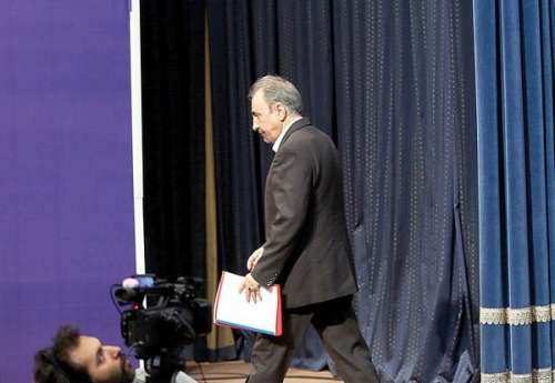 آخرین گمانه‌زنی‌ها از سرنوشت شهردار تهران