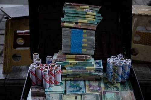 بازار داغ دلالان پول