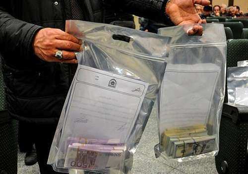 از امروز داشتن بیش از 10 هزار یورو جرم است