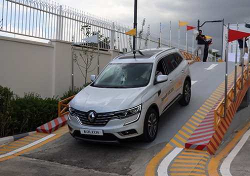 افتتاح اولین مرکز اختصاصی تست درایو خودروهای رنو و تویوتا