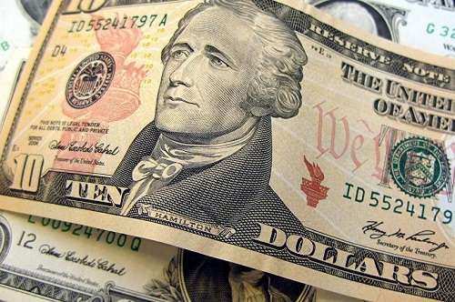 اروپا و ایران بهانه خوبی برای کنار گذاشتن دلار آمریکا دارند