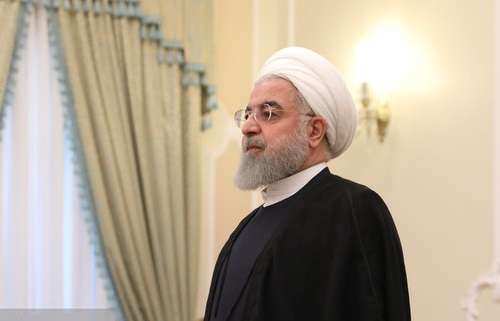 چرا روحانی در مقابل تغییر مقاومت میکند؟