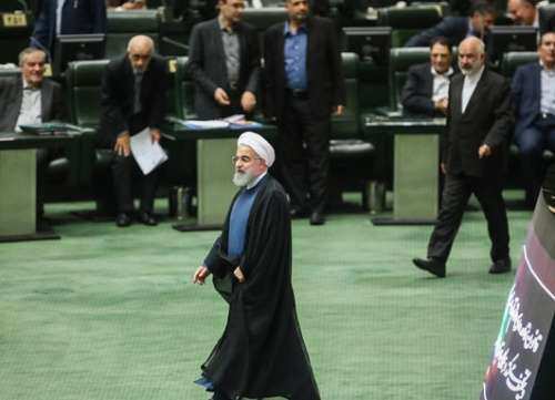 تیم اقتصادی دولت را سریعا ترمیم کنید