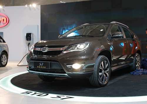 بی وای دی S7 یک خودروی لوکس واقعی در ایران