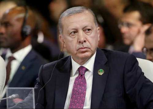 اردوغان: در برابر تحریم آمریکا عقب نشینی نمی‌کنیم