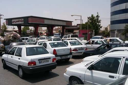 شایعه گرانی، مردم را به پمپ بنزینها کشاند