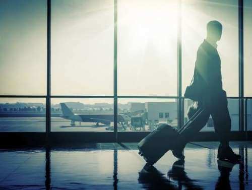 با این دلار چه کسی سفر خارج می‌رود؟