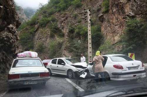 آغشته بودن سطح جاده چالوس با گازوئیل تایید شد