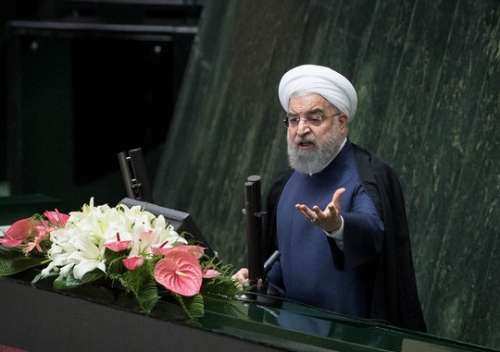روحانی در صحن مجلس: والله ما دچار بحران نیستیم