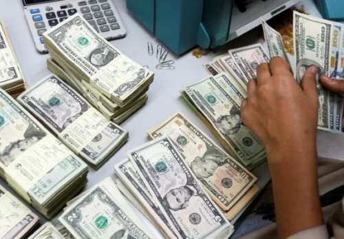 رد پیشبینیهای بیاساس در مورد ارز