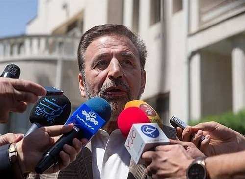 واعظی: قیمت ارز حتما پایین میآید