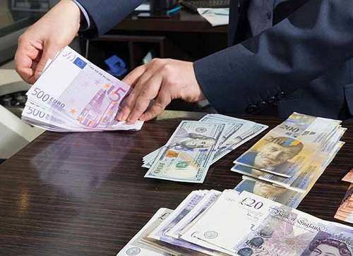 آثار ورود بانک مرکزی به کنترل بازار ارز