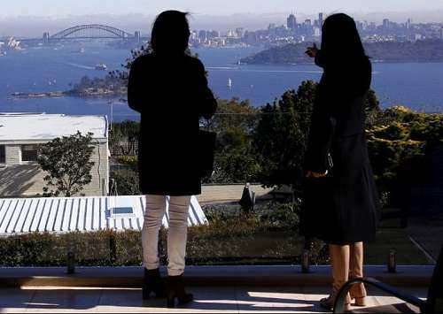 استرالیا راه ورود مهاجران جدید به شهرهای بزرگ را میبندد