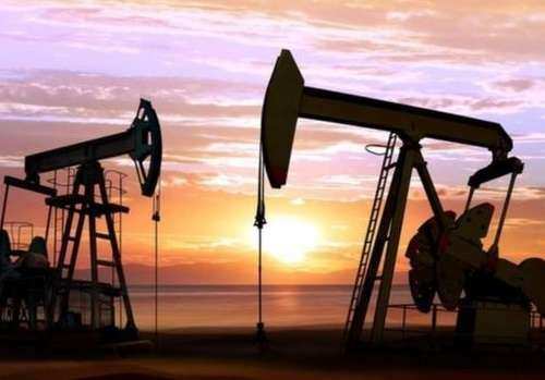 بودجه سال 98 با قیمت نفت کمتر از 70 دلار بسته میشود