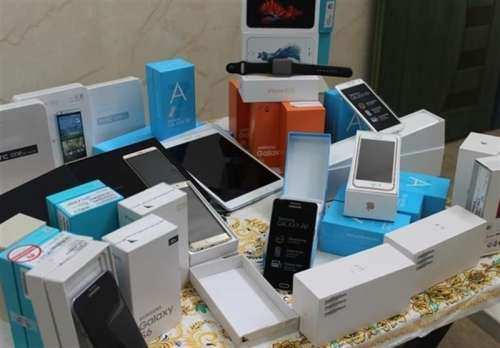 قیمت گوشی موبایل 40 درصد حباب دارد