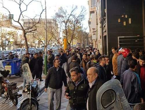 چرا شاخص دلار زیر سطح 10 هزار تومان ماندگار نشد؟