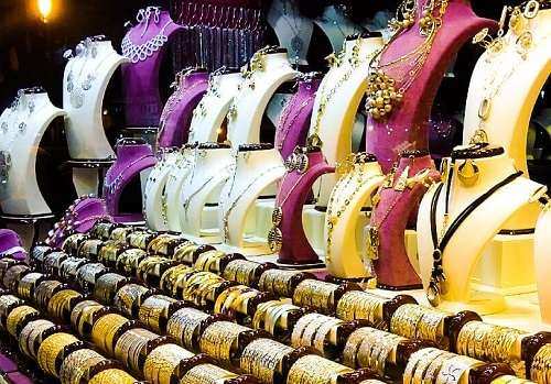 اگر دلار پایین‌تر بیاید طلا هم ارزان‌ می‌شود