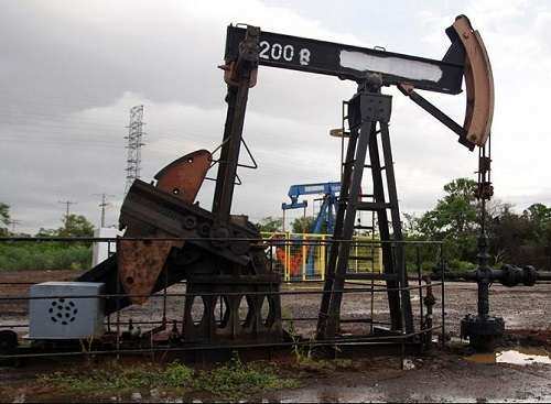 قیمت نفت خام در بازار جهانی سقوط کرد