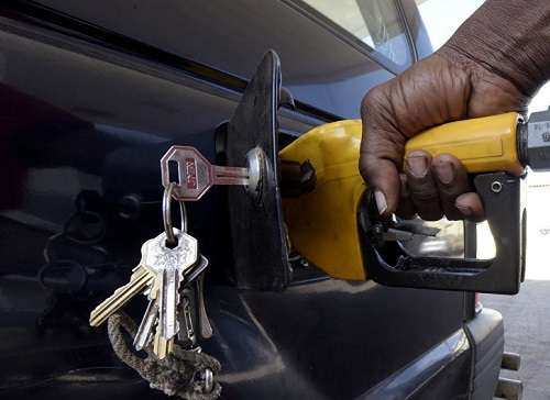 طرح نمایندگان مجلس برای سهمیهبندی بنزین + متن کامل