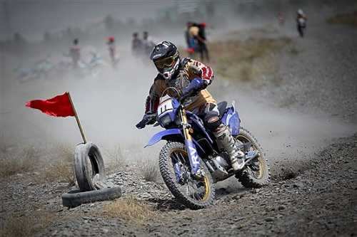 ورود خودرو و موتورسیکلت ورزشی به مناطق آزاد و ویژه مجاز شد