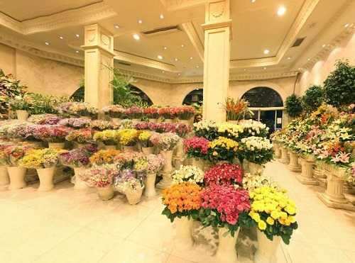 نرخ مصوب هر شاخه گل رز 15 هزار تومان!