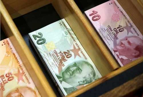 چگونه وخیم شدن رابطه ترکیه و آمریکا، لیره را به بحران کشاند؟