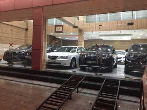 با کسانی که قیمت‌ جعلی برای خودرو اعلام کنند برخورد می‌شود