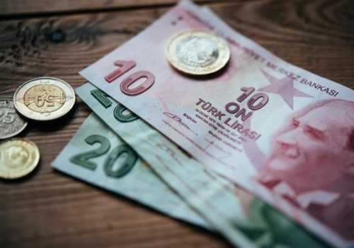 ارزش لیر ترکیه به پایینترین سطح 8 ماهه سقوط کرد