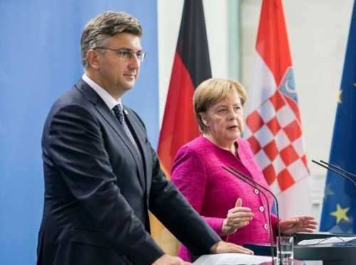 احتمال استفاده یک کشور دیگر از یورو به عنوان پول ملی