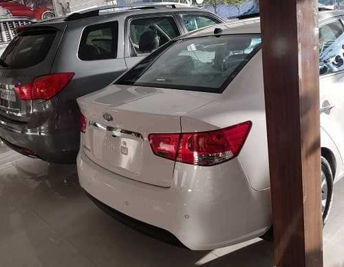 بررسی قیمت جدید خودروها در هفته آینده