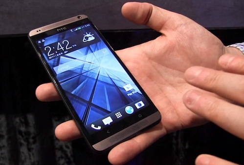 بررسی گوشی دو سیم کارته HTC Desire 700