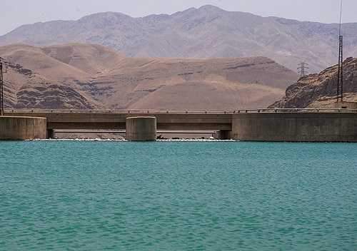 سد کرج پر شد