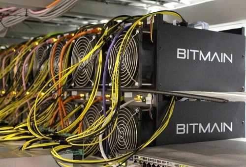 تلاش کنگره آمریکا برای جلوگیری از تولید بیتکوین در ایران