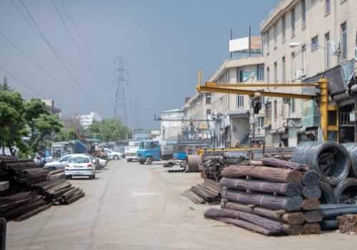 جولان فرصت طلبان در بازار آهن