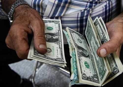 نرخ ارز دستکاری نمیشود!