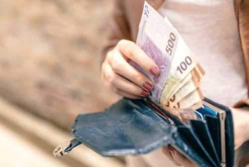 چرا ارزش پوند انگلیس درحال سقوط است؟