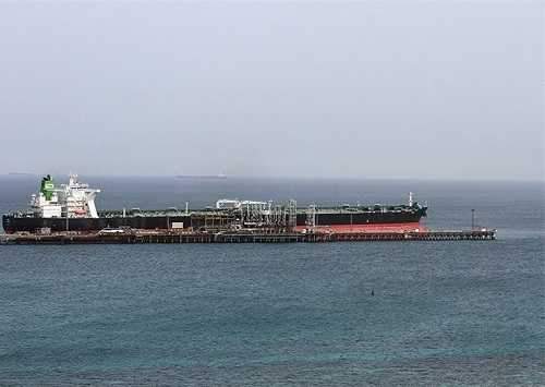 نفتکش ایرانی در دریای سرخ دچار نقص فنی شد