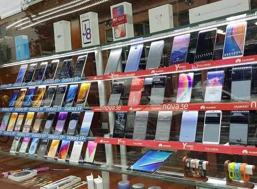 قیمت گوشی موبایل ریزش خواهد کرد