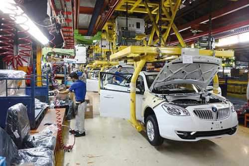 فراز و فرودهای تولید خودروهای سواری در ایران