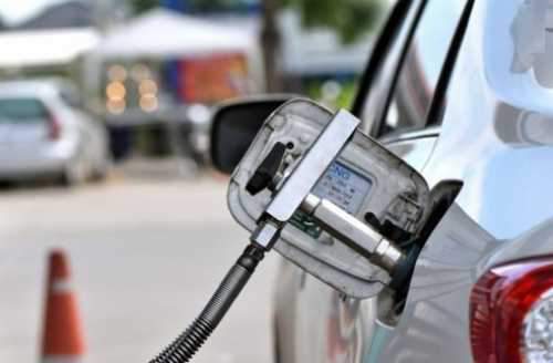 پرداخت وام به متقاضیان دوگانهسوز کردن خودروها