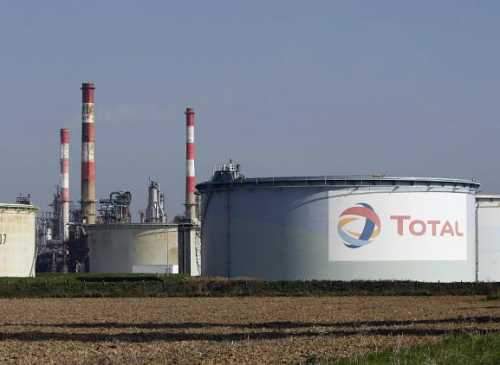 پالایشگاه توتال را به تعطیلی میکشانیم