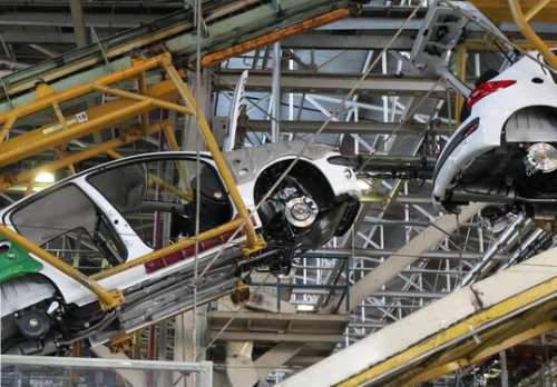 خودروسازان تا پایان سال 99 واگذار می‌شوند