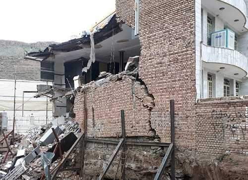 تمام ساختمان‌ها در کشور بیمه حوادث می‌شوند